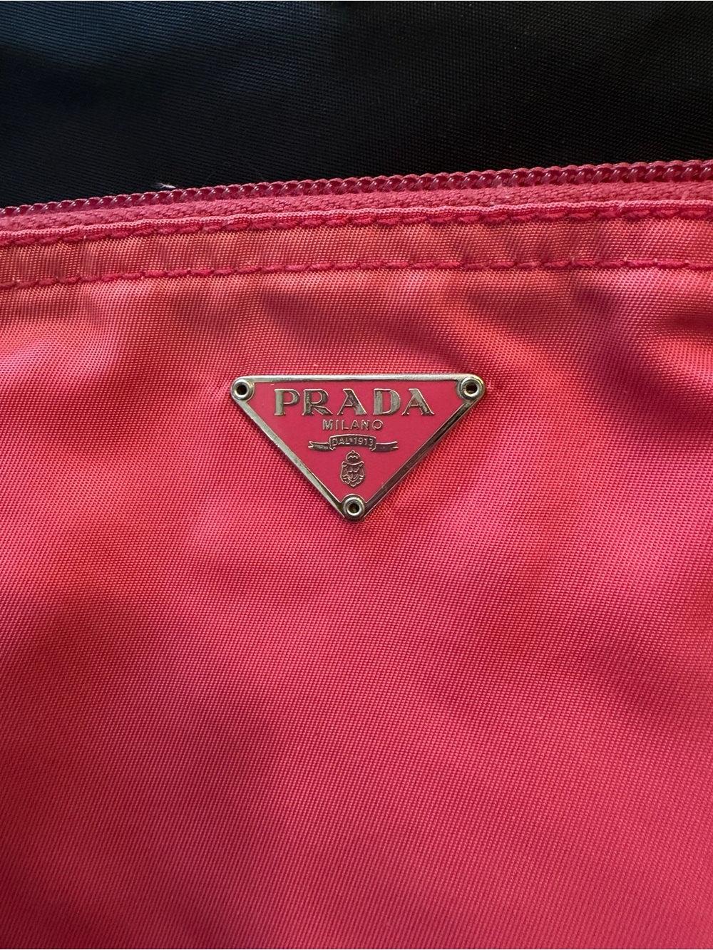 Prada Black vintage 2000’s Tessuto mini Nylon Shoulder Bag with Red Zip Pouch - Picture 11 of 16